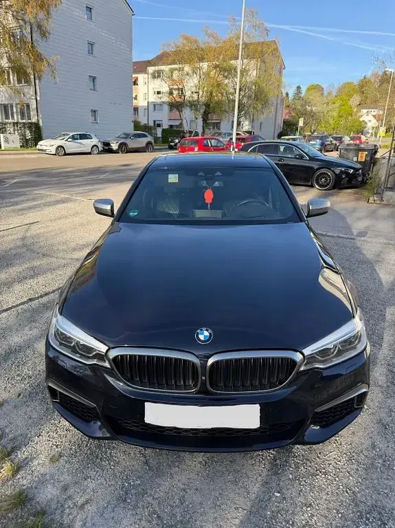 Gebraucht BMW M550 Performance 400 PS (294 kW) 2018 Blau Limousine