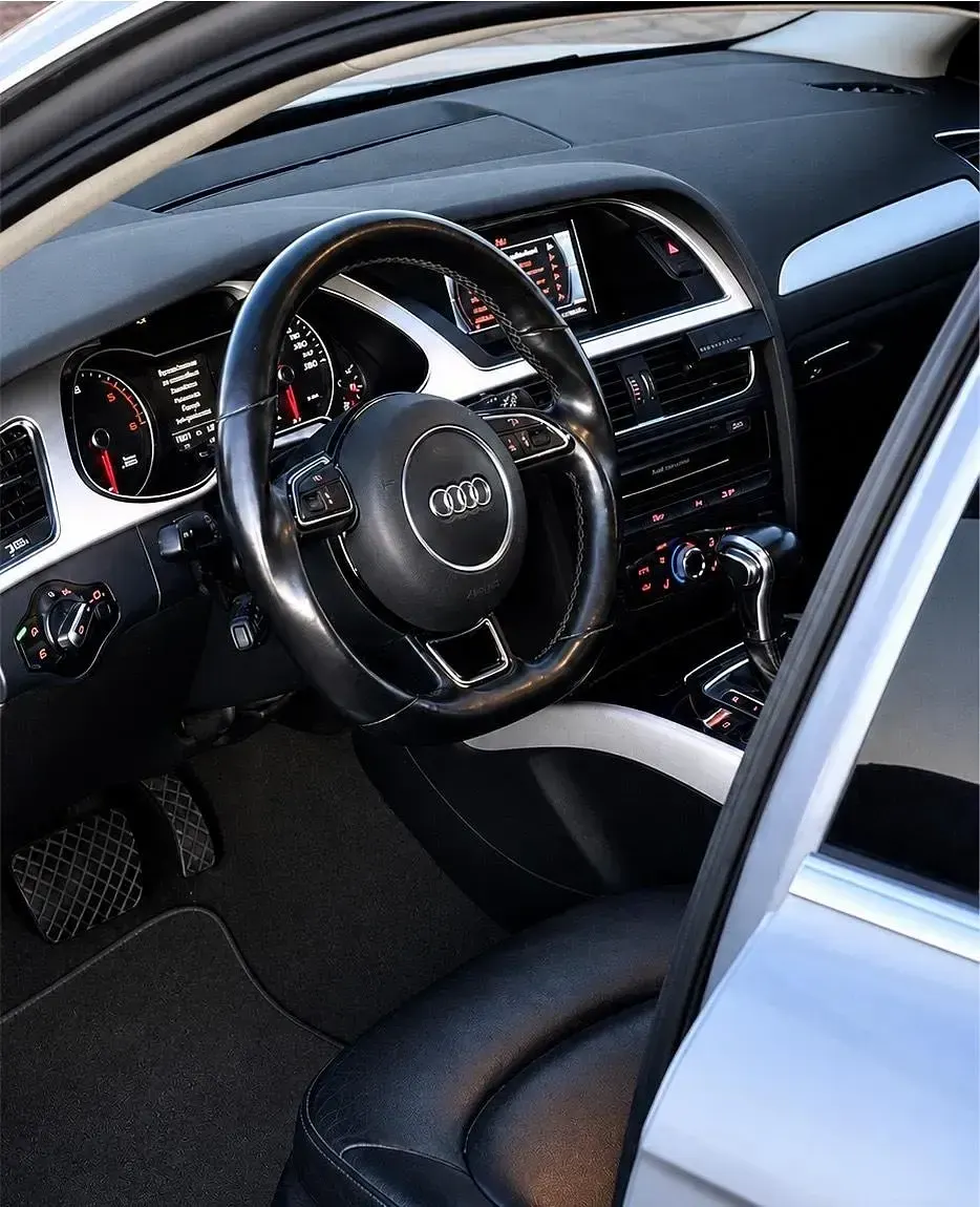Gebraucht Audi A4 S-Line 190 PS (139 kW) 2015 Grau Kombi