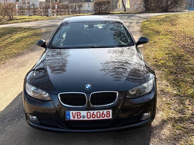 Gebraucht BMW 320 Comfort Edition 170 PS (125 kW) 2008 Schwarz Coupé