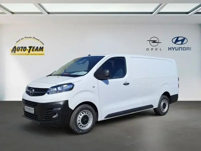 Kaolin weiß Gebraucht 2024 Opel Vivaro Van | 34.890 € (Teuer) - Bild 1/4