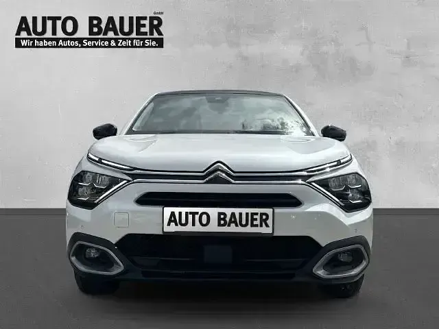 Gebraucht Citroën e-C4 Shine 100 kW (136 PS) 2023 Weiß Coupé