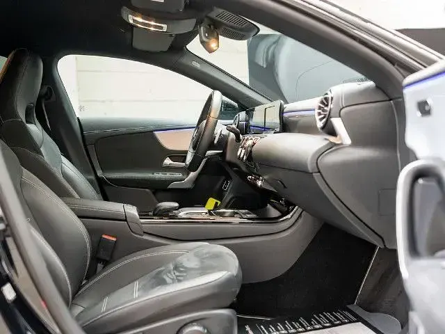 Gebraucht Mercedes CLA250e 218 PS (160 kW) 2022 Coupé