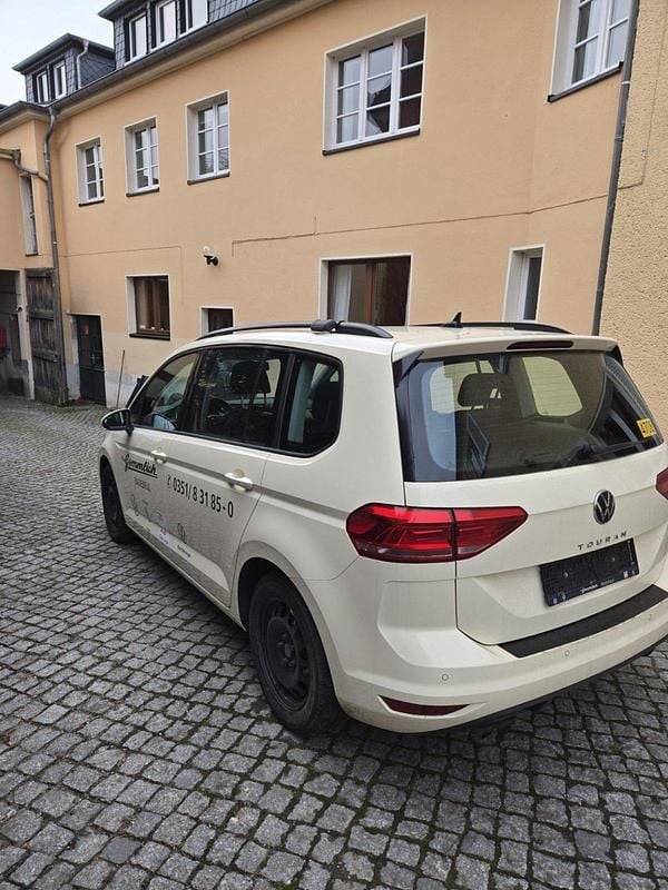 Gebraucht VW Touran 150 PS (110 kW) 2021 Beige Van / Kleinbus