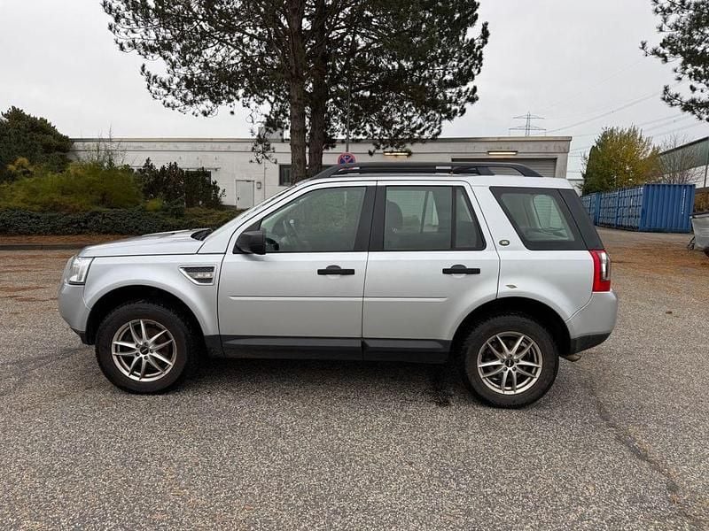 Gebraucht Land Rover Freelander 2 152 PS (111 kW) 2010 Silber SUV