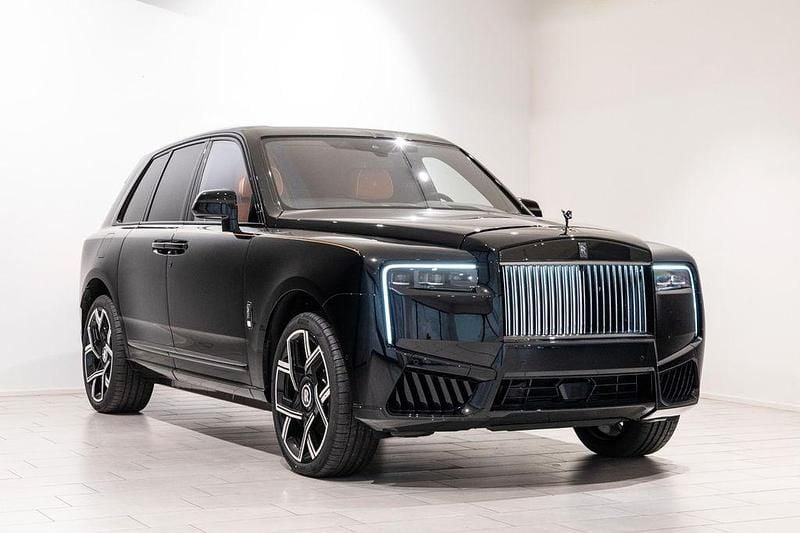 Schwarz Neu 2025 Rolls Royce Cullinan SUV | 654.500 € - Bild 1/4