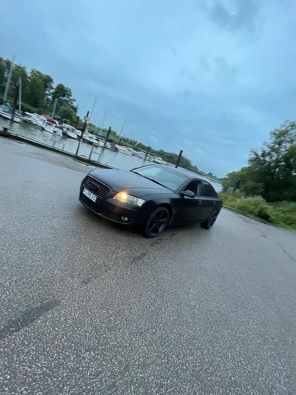 Schwarz Gebraucht 2005 Audi A8 Limousine | 3.399 € (Guter Preis) - Bild 1/4