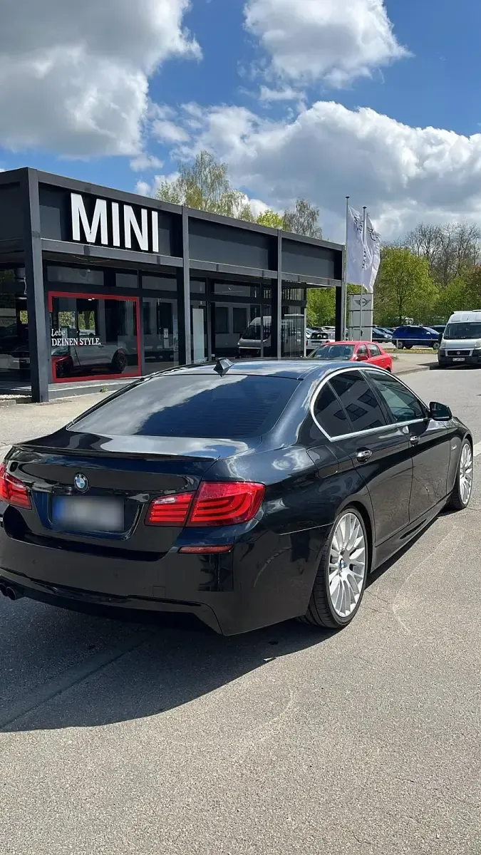Gebraucht BMW 530 Performance 245 PS (180 kW) 2011 Schwarz Limousine