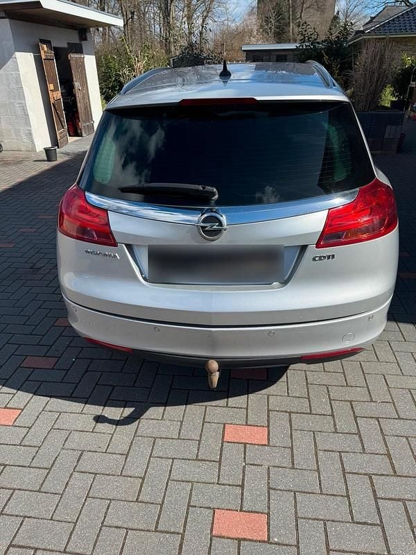 Gebraucht Opel Insignia 160 PS (117 kW) 2013 Silber Kombi