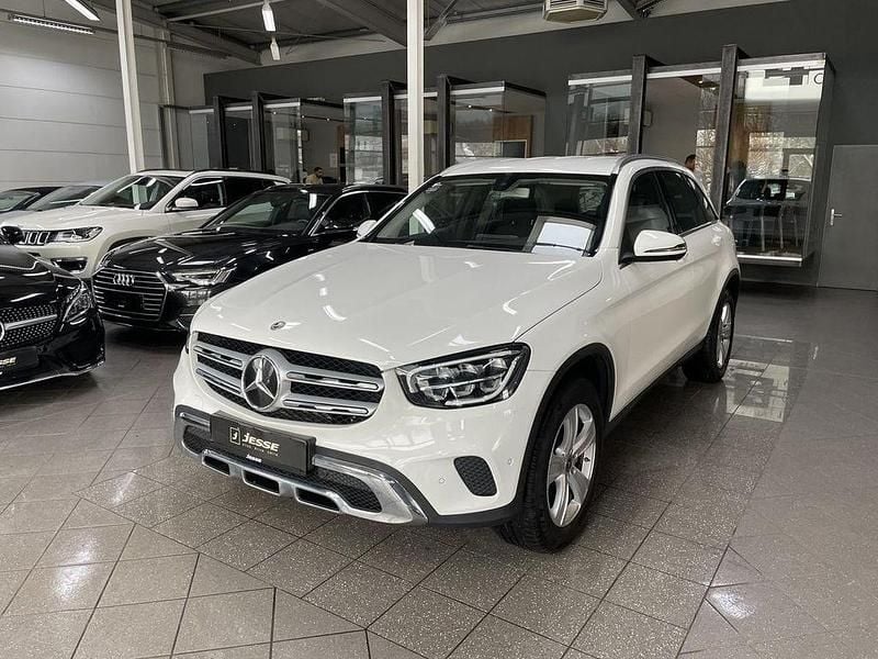 Weiß Gebraucht 2020 Mercedes GLC220 SUV | 31.990 € (Guter Preis) - Bild 1/4