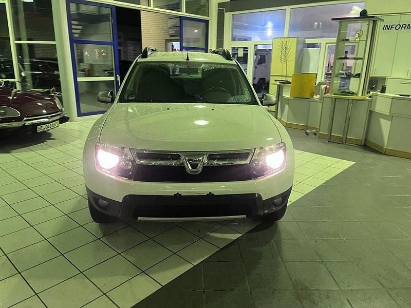 Gebraucht Dacia Duster Prestige 105 PS (77 kW) 2013 Weiß SUV