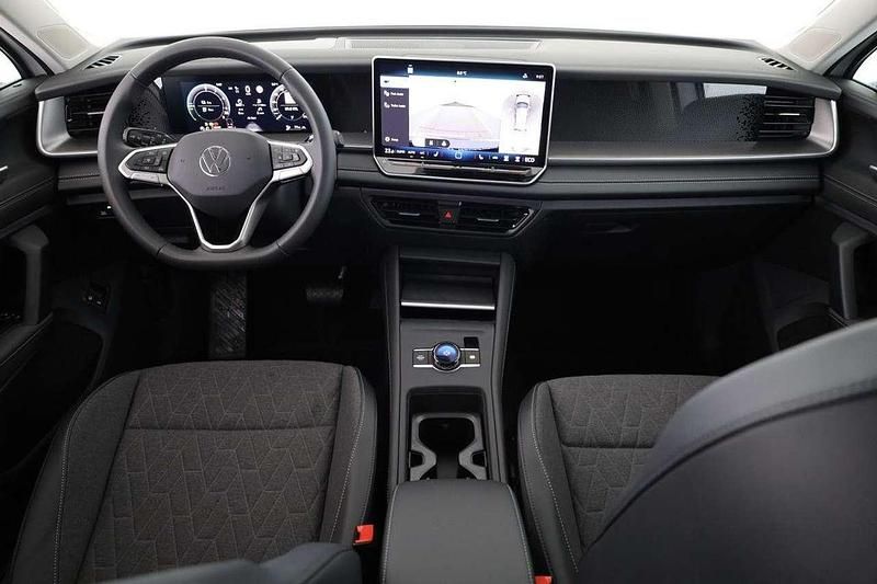 Neu VW Tayron Life 204 PS (150 kW) 2025 Oryxweiß perlmutteffekt SUV