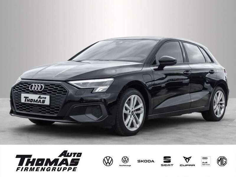 Brillantschwarz Gebraucht 2022 Audi A3 e-tron Kleinwagen | 26.589 € (Fairer Preis) - Bild 1/2