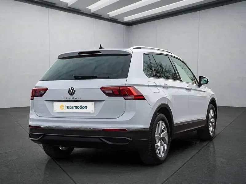 Gebraucht VW Tiguan 150 PS (110 kW) 2022 Weiß SUV