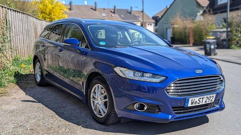 Blau Gebraucht 2017 Ford Mondeo Titanium Kombi | 11.750 € (Guter Preis) - Bild 1/4