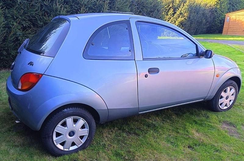 Gebraucht Ford Ka 60 PS (44 kW) 2006 Grau Kleinwagen