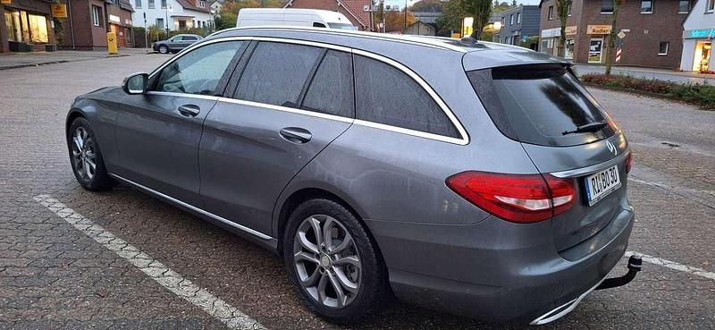 Gebraucht Mercedes C220 170 PS (125 kW) 2017 Grau Kombi