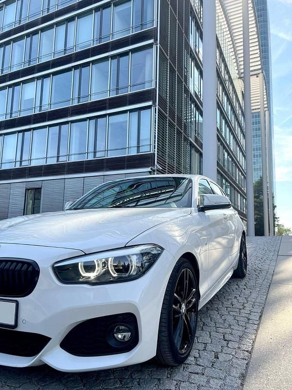 Weiß Gebraucht 2017 BMW 120 M Sport Kleinwagen | 18.800 € (Fairer Preis) - Bild 1/4