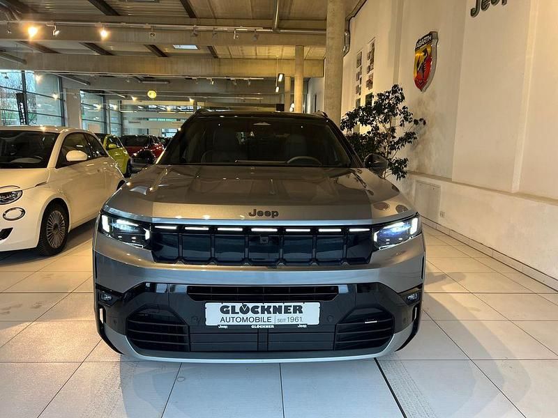 Neu Jeep Compass 145 PS (106 kW) 2026 Grau SUV