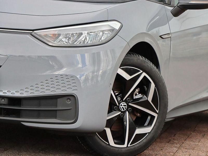 Gebraucht VW ID.3 Pro Performance 150 kW (204 PS) 2022 Mondsteingrau Kleinwagen