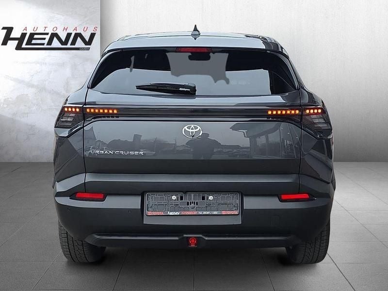 Neu Toyota Urban Cruiser Lounge 127 kW (174 PS) 2026 Grau SUV
