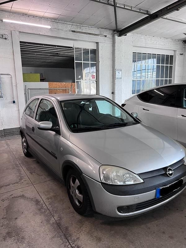 Gebraucht Opel Corsa Comfort 58 PS (42 kW) 2001 Silber Kleinwagen
