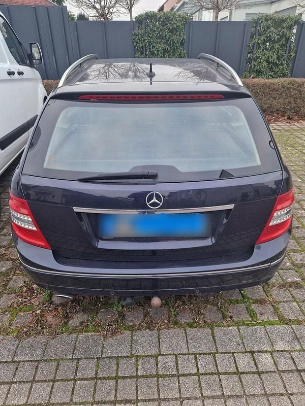 Gebraucht Mercedes C220 170 PS (125 kW) 2010 Schwarz Kombi