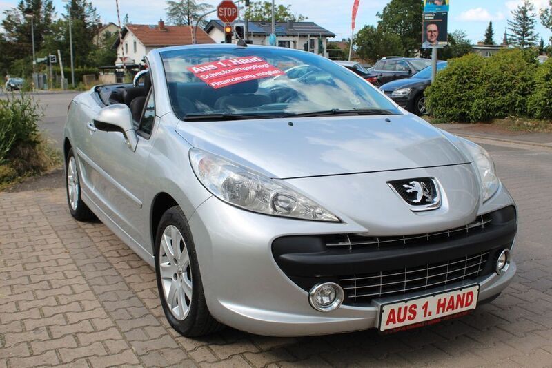 Gebraucht Peugeot 207 CC Filou 120 PS (88 kW) 2009 Silber Cabrio