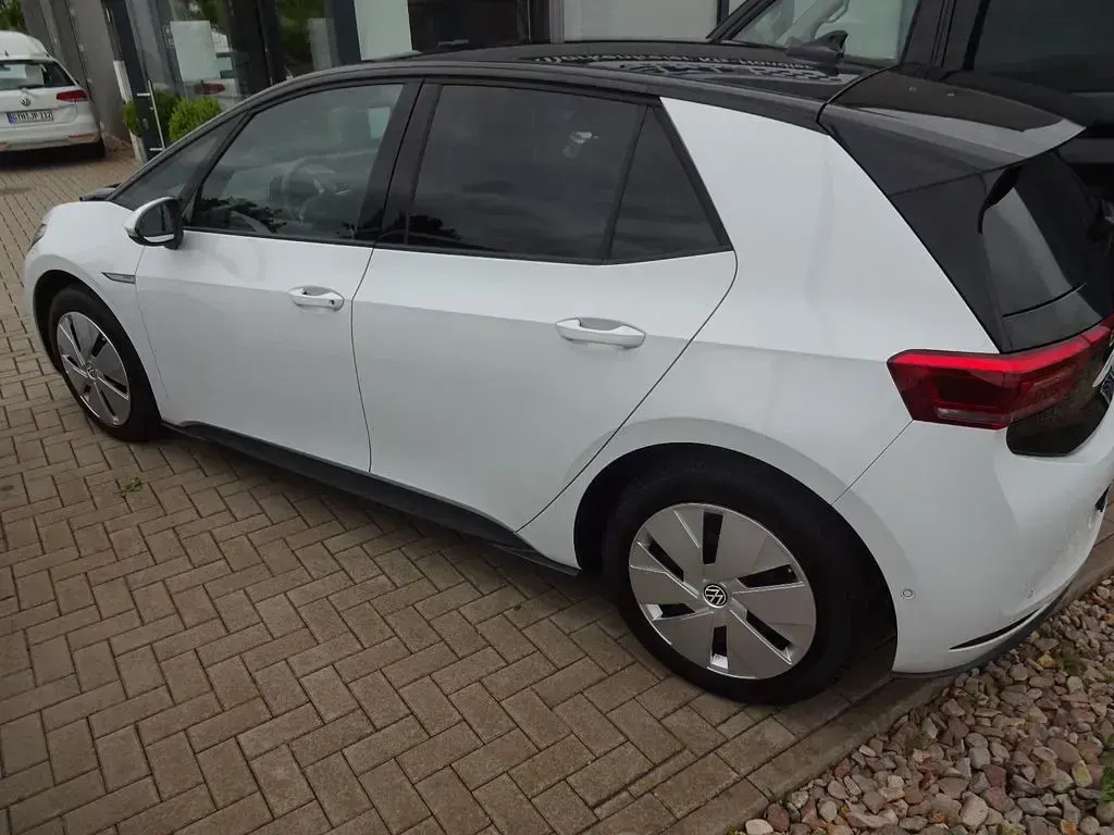 Gebraucht VW ID.3 Pro Performance 150 kW (204 PS) 2022 Weiß Kleinwagen
