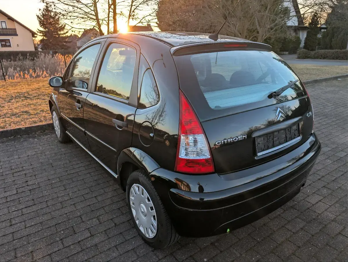 Gebraucht Citroën C3 60 PS (44 kW) 2006 Schwarz Kleinwagen