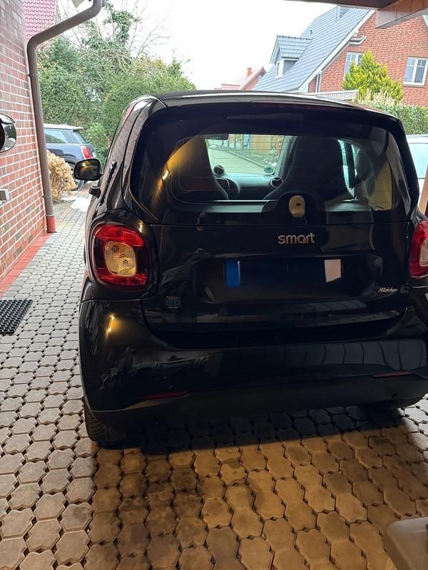 Gebraucht Smart ForTwo Coupé 60 kW (82 PS) 2020 Schwarz Kleinwagen