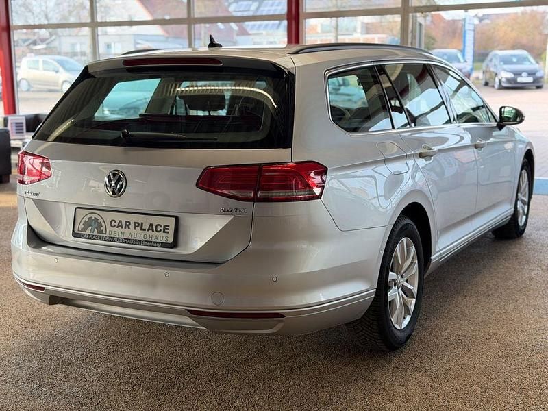 Gebraucht VW Passat Comfortline 150 PS (110 kW) 2018 Silber Kombi