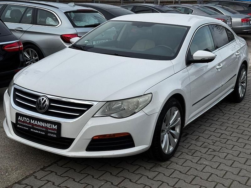Gebraucht VW Passat Individual 200 PS (147 kW) 2011 Weiß Coupé