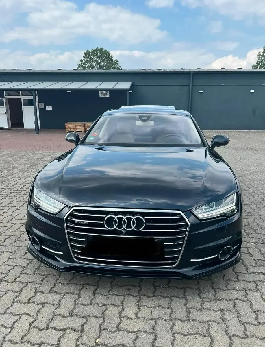 Gebraucht Audi A7 Sportback Comfort 272 PS (200 kW) 2015 Blau Kleinwagen