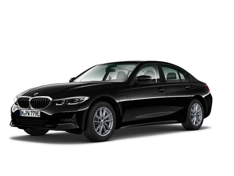Gebraucht BMW 330e Advantage 292 PS (214 kW) 2021 Schwarz 2 (schwarz) Limousine