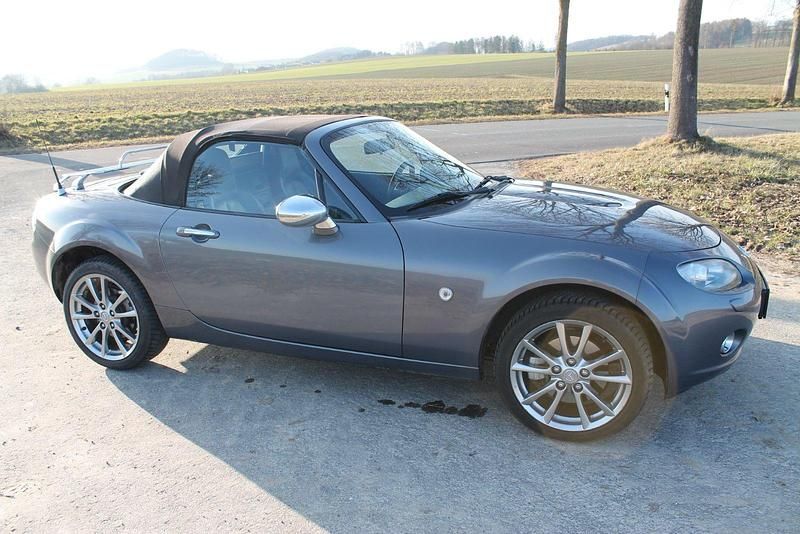 Gebraucht Mazda MX5 126 PS (92 kW) 2008 Grau Cabrio