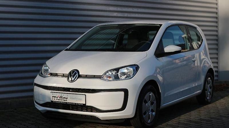 Second-hand VW up! 65 CP (47 kW) 2021 Alb Hatchback