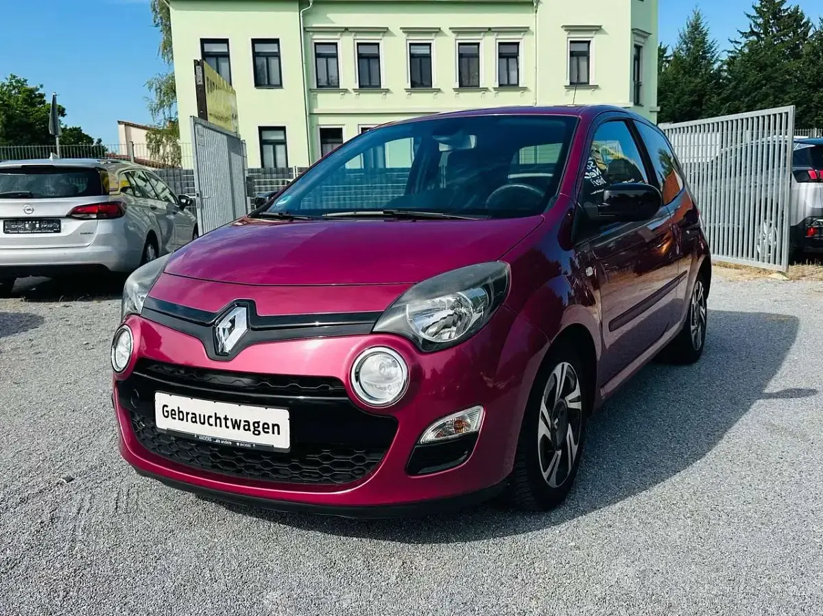 Gebraucht Renault Twingo Dynamique 75 PS (55 kW) 2012 Fuchsiaviolett Kleinwagen