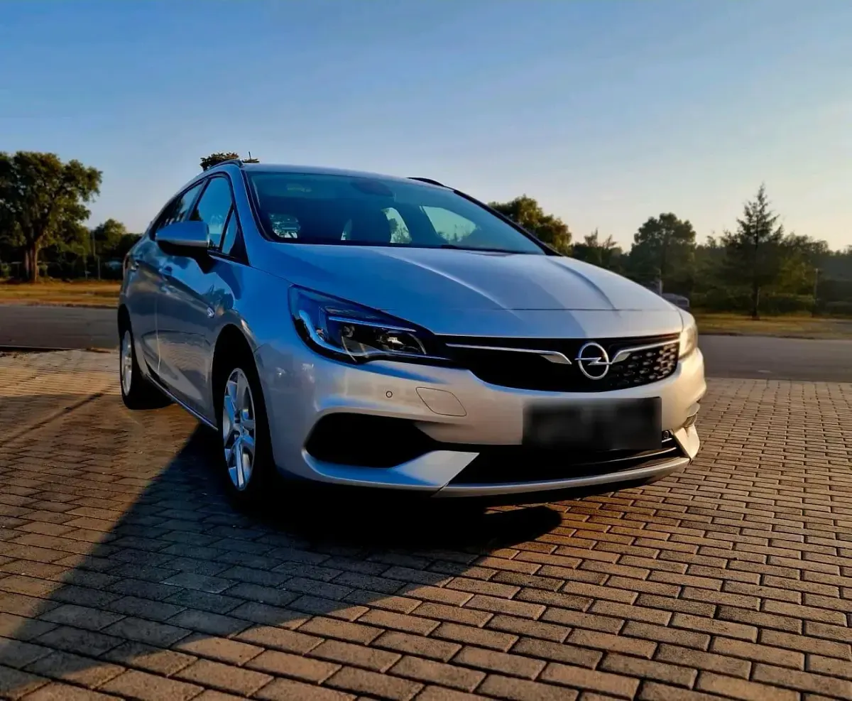 Gebraucht Opel Astra 122 PS (89 kW) 2020 Silber Kombi