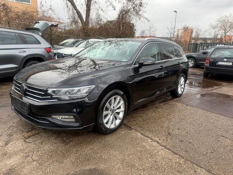 Gebraucht VW Passat Business 150 PS (110 kW) 2022 Schwarz Kombi