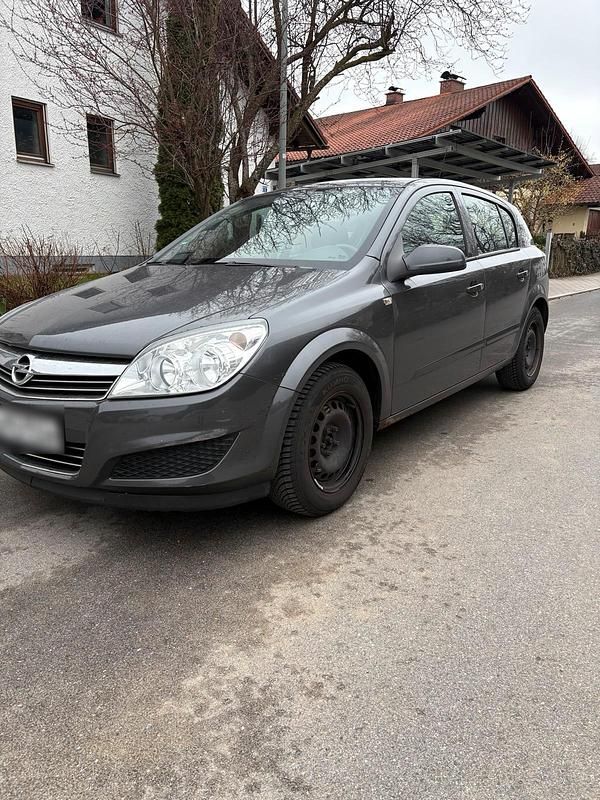 Gebraucht Opel Astra 90 PS (66 kW) 2009 Grau Kleinwagen
