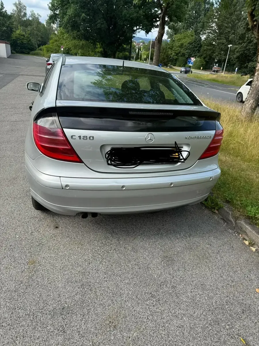 Gebraucht Mercedes C180 143 PS (105 kW) 2003 Silber Coupé