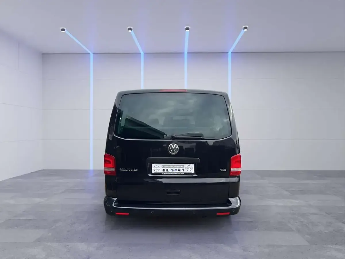 Gebraucht VW Multivan Startline 140 PS (102 kW) 2010 Schwarz Van / Kleinbus