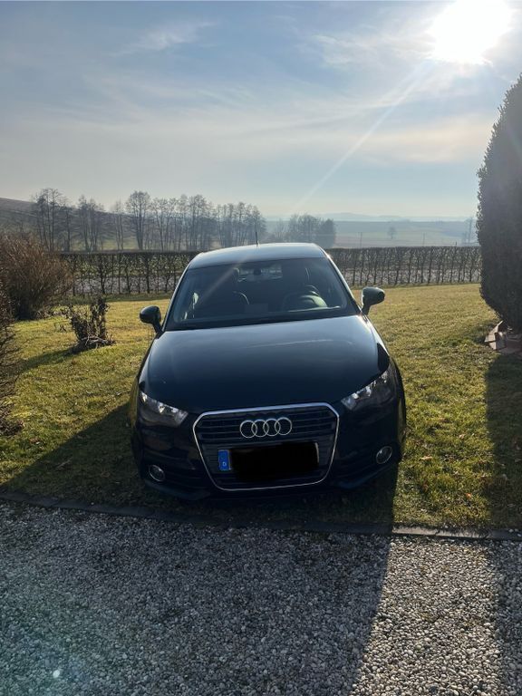 Gebraucht 2013 Audi A1 Sportback Attraction Kleinwagen | 6.700 € (Guter Preis) - Bild 1/4