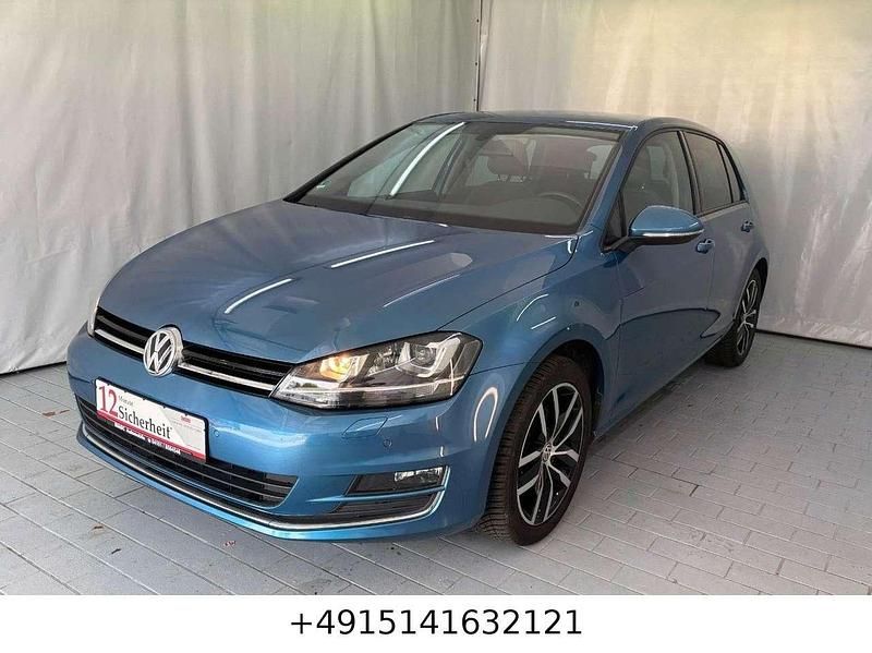 Pacific blue Gebraucht 2015 VW Golf VII Highline Limousine | 10.999 € (Guter Preis) - Bild 1/4