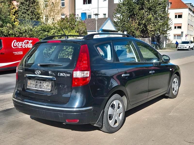 Gebraucht Hyundai i30 109 PS (80 kW) 2009 Schwarz Kombi