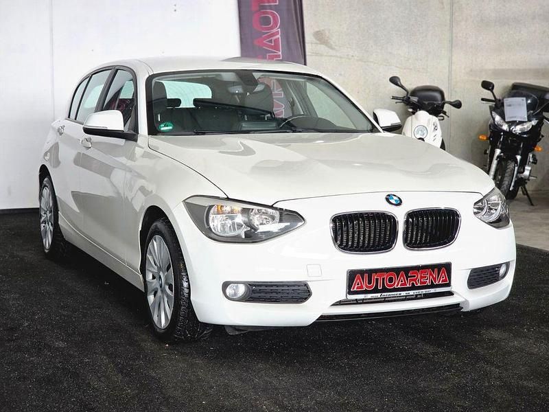 Gebraucht BMW 116 Advantage 136 PS (100 kW) 2013 Weiß Kleinwagen