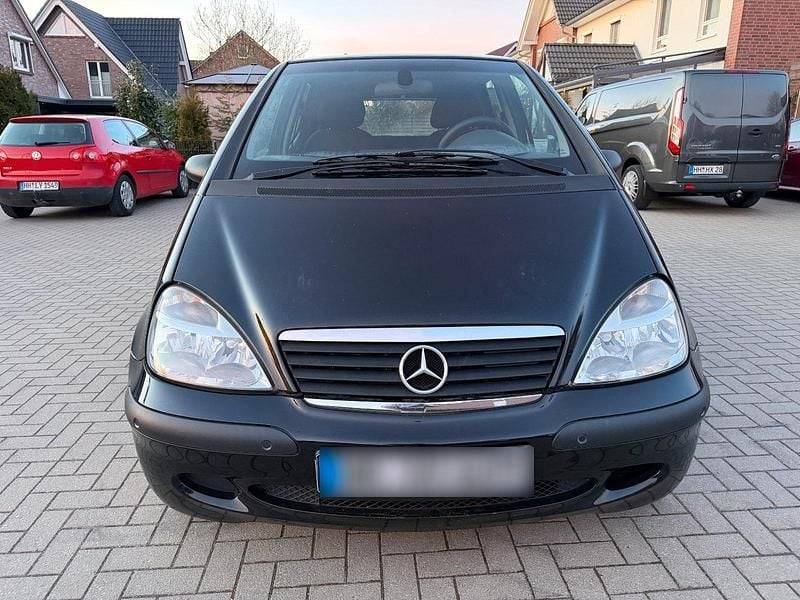 Usata Mercedes A150 82 CV (60 kW) 2002 Nero Utilitaria