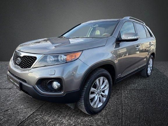 Silber Gebraucht 2011 Kia Sorento Spirit SUV | 7.990 € (Fairer Preis) - Bild 1/4