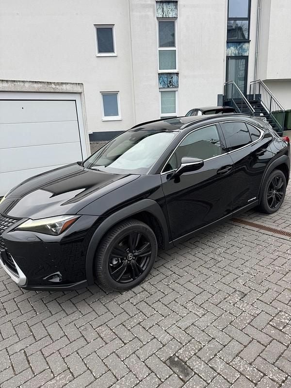 Gebraucht Lexus UX 250h 184 PS (135 kW) 2021 Schwarz SUV