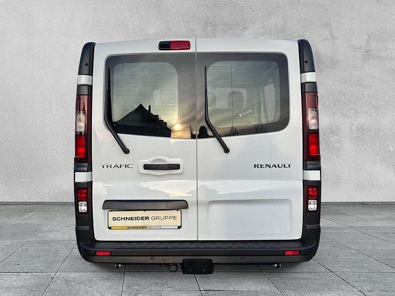 Neu Renault Trafic Komfort 150 PS (110 kW) 2026 Weiß Van / Kleinbus